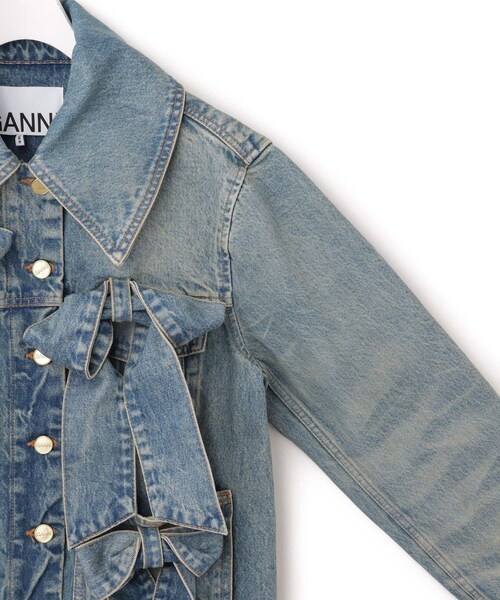 ADAM ET ROPE'(アダムエロペ)の「【GANNI(ガニー)】Tint Rigid Denim Jacket(デニムジャケット・レディース・ブルー・36)」の5枚目の写真
