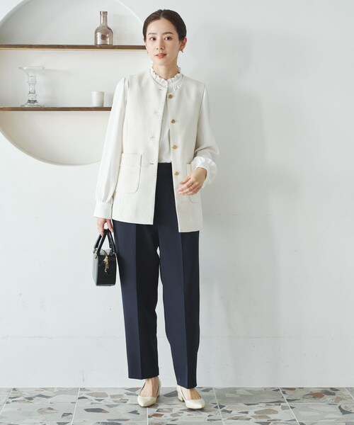 URBAN RESEARCH（アーバンリサーチ）の「ドビーストライプフリルブラウス（シャツ/ブラウス・レディース・OFF WHITE/BLACK・Free）」の12枚目の写真