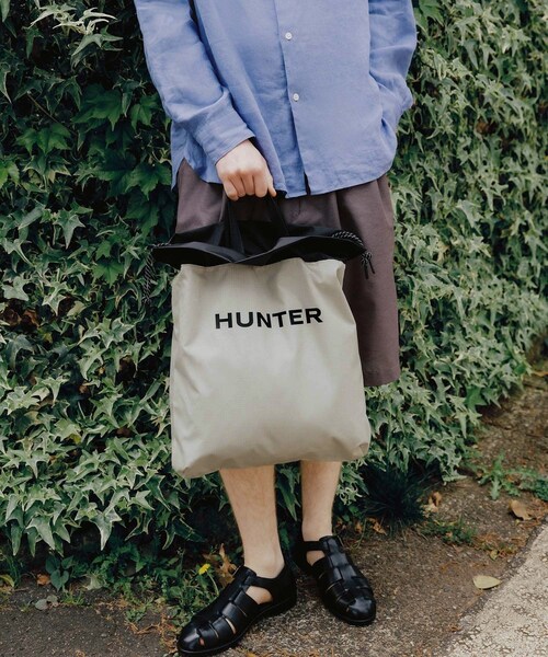 ADAM ET ROPE'(アダムエロペ)の「【HUNTER for ADAM ET ROPE'】別注 TRAVEL MULTI FUNCTION TOTE(トートバッグ・レディース・ブラック・F)」の4枚目の写真