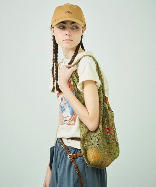 URBAN RESEARCH（アーバンリサーチ）の「LY　SOUK BAG（ハンドバッグ・レディース・WHITE/BLACK/OLIVE・-）」の19枚目の写真