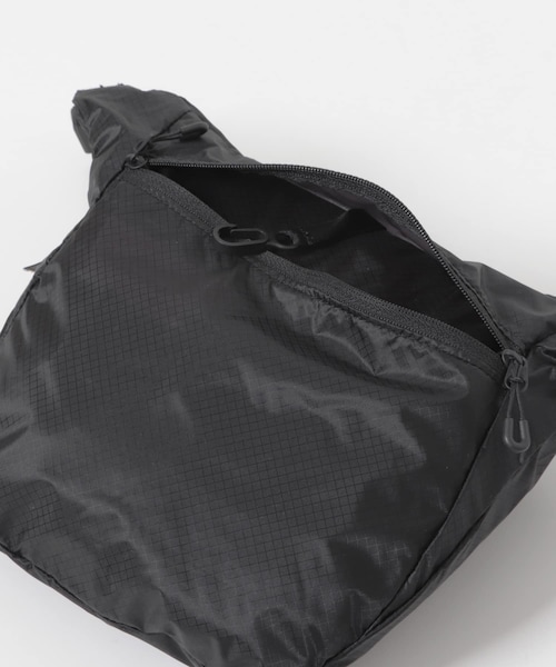 URBAN RESEARCH（アーバンリサーチ）の「GOLDWIN　Rip-stop Sacoche Bag（ショルダーバッグ・メンズ・BK/CH・Free）」の8枚目の写真