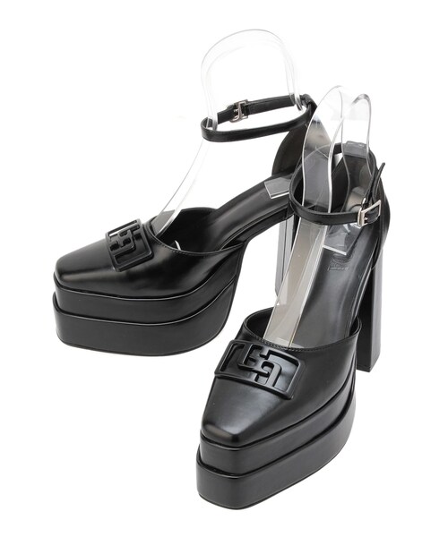 GYDA（ジェイダ）の「GGアンクルストラップチャンキーヒールパンプス（パンプス・レディース・ブラック/レッド・S/M/L）」の4枚目の写真