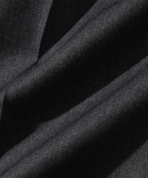 ADAM ET ROPE'(アダムエロペ)の「【RICE NINE TEN/ライス ナイン テン】THREE QUARTER WOOL 2TUCK TROUSERS(スラックス・メンズ・ブラック/チャコール・1/2)」の16枚目の写真