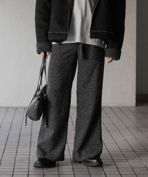 SENSE OF PLACE by URBAN RESEARCH（センスオブプレイスバイアーバンリサーチ）の「『わたべ×SOP』『セットアップ対応』ツイードワイドフレアパンツ（その他パンツ・メンズ・BLK×WHT/BLACK・M/L）」の2枚目の写真