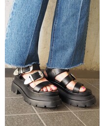 EVRIS | バックルプラットフォームサンダル(サンダル)