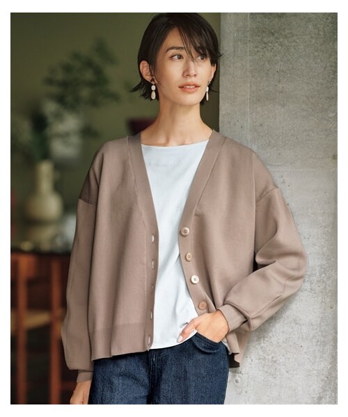 nissen（ニッセン）の「Vネックニットカーディガン【OtonaSMILE】（カーディガン/ボレロ・レディース・パープル/黒/モカベージュ/セージグリーン・M/L/LL/3L/4L/5L）」の4枚目の写真