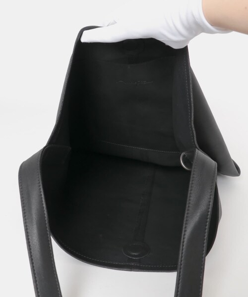 URBAN RESEARCH(アーバンリサーチ)の「Morphee CYLINDER L TYPE2(ショルダーバッグ・メンズ・NAPPA BLK・L)」の6枚目の写真