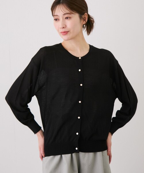 Jayro(ジャイロ)の「ドロップショルダークルーネックカーディガン(ニット/セーター・レディース・ブラック/ホワイト/ホワイト系/ネイビー/ブルー/ブルー系/オレンジ系/イエロー・M)」の10枚目の写真