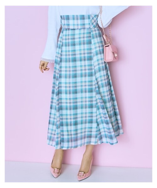 nissen（ニッセン）の「＜大きいサイズ＞ラメチェックスカート　marun（スカート・レディース・ブラウン系/レッド×グリーン系/ブルー/黒・L/LL/3L/4L/5L/6L/8L/10L）」の19枚目の写真