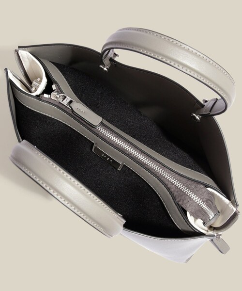 ROPE'(ロペ)の「【E'POR】Y BAG Medium/通勤・軽量・26SS(トートバッグ・レディース・ブラック/グレー/キナリ/ダークブラウン/ダークグリーン・F)」の15枚目の写真