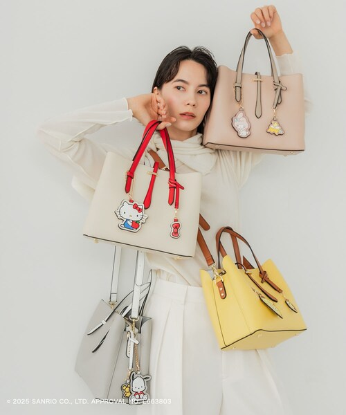 RODE SKO（ロデスコ）の「サンリオキャラクターズ チャーム付バッグ（ハンドバッグ・レディース・IVORYxRED/GRAYxWHITE/PINKxGRG/YELxCML・One）」の13枚目の写真