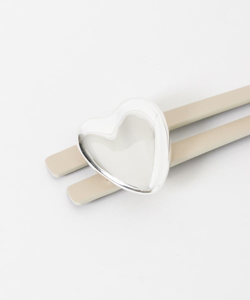 A VACATION HEART W SILVER BELT