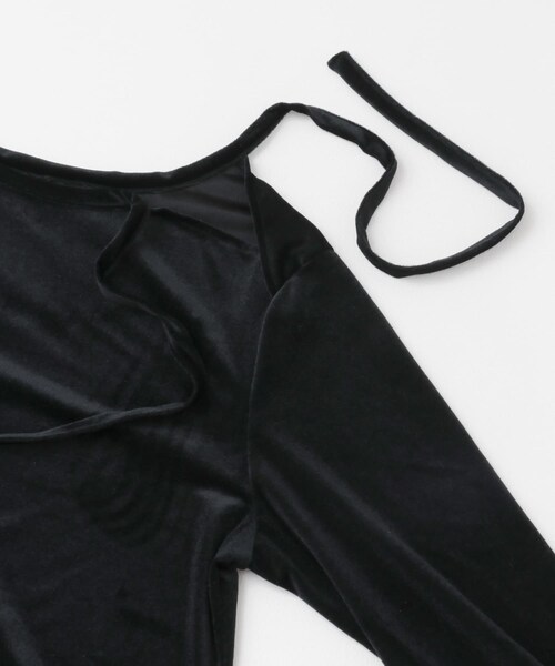 URBAN RESEARCH ROSSO（アーバンリサーチロッソ）の「シアーベロアスリットデザインカットソー（Tシャツ/カットソー・レディース・BLACK/GREIGE/L.MINT・FREE）」の15枚目の写真