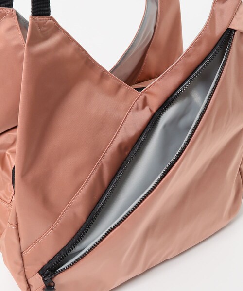 THE GOODLAND MARKET（ザグッドランドマーケット）の「AIGLE　アーバン ショルダーバッグ（トートバッグ・レディース・NOIR/URBAN/P.PINK・one）」の14枚目の写真