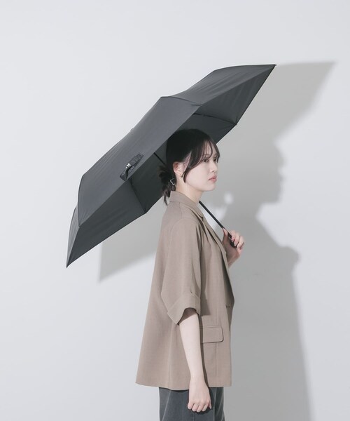 SMELLY（スメリー）の「『晴雨兼用』because　ユニセックス オールウェザーライト（長傘・レディース・GRY/BLK・Free）」の5枚目の写真