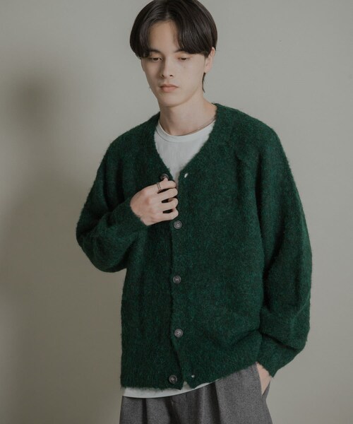 SENSE OF PLACE by URBAN RESEARCH（センスオブプレイスバイアーバンリサーチ）の「ブークレVネックカーディガン（カーディガン/ボレロ・メンズ・CHARCOAL/GREIGE/GREEN/RED・M/L）」の3枚目の写真