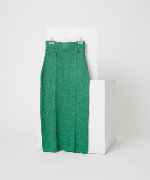 LAATO（ラート）の「mosa knit skirt（スカート・レディース・ケール/マロン・FREE）」の3枚目の写真
