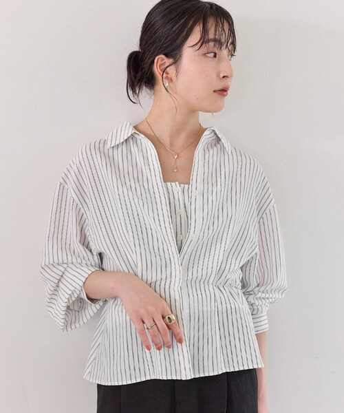 VIS（ビス）の「レイヤードストライプシャツ（シャツ/ブラウス・レディース・ホワイト/オフホワイト・F）」の3枚目の写真