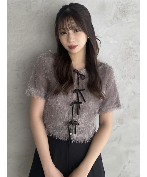 dazzlin（ダズリン）の「コンパクトシャギーリボンカットプルオーバー（Tシャツ/カットソー・レディース・オフホワイト/グレー/チャコールグレー/ブラック/ピンク・F）」の6枚目の写真