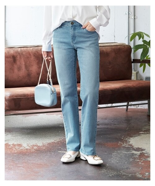 nissen（ニッセン）の「すごのびストレッチデニムストレートパンツ（ゆったり太もも）（選べる3レングス）＜大きいサイズ有＞（チノパンツ・レディース・フェードブルー/ユーズドブルー/ネイビー・L/LL/3L/4L/5L/6L/8L/10L）」の6枚目の写真