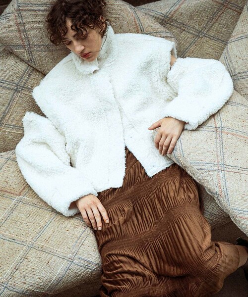 KBF（ケイビーエフ）の「マルチWAYボアジャケット（テーラードジャケット・レディース・BEIGE/IVORY/BLACK・one）」の10枚目の写真