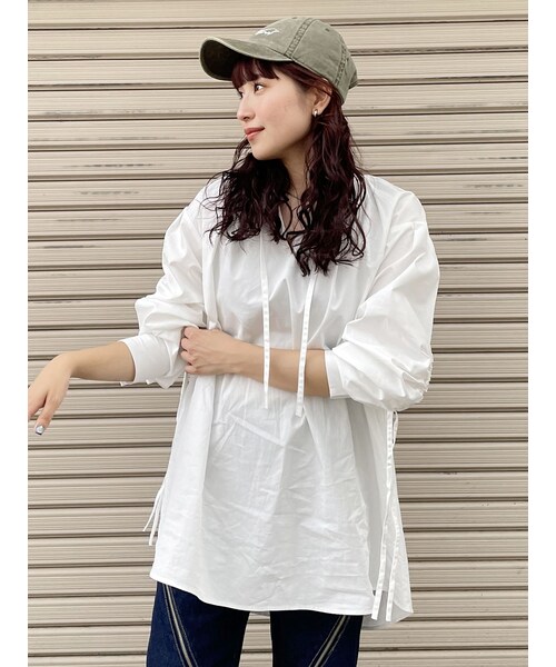 MURUA（ムルーア）の「スリーブドロストチュニックシャツ（シャツ/ブラウス・レディース・ホワイト/ミックス・F）」の3枚目の写真