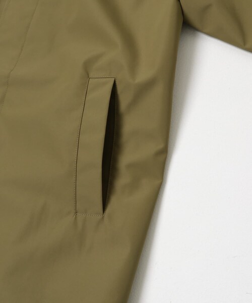 ITEMS URBANRESEARCH(アイテムズ アーバンリサーチ)の「撥水×防風 3Layerバルカラーコート(ステンカラーコート・メンズ・BLACK/DARK BEIGE・M/L)」の8枚目の写真