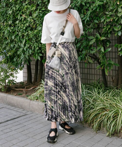 ITEMS URBANRESEARCH（アイテムズ アーバンリサーチ）の「【一部WEB限定カラー】ユーティリティループベルト（ショルダーバッグ・メンズ・BLACKxPPL/BLACK/LEMON/GREIGE/GREIGExWH/BLACKxKHK・one）」の12枚目の写真