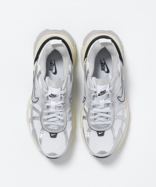 URBAN RESEARCH ROSSO（アーバンリサーチロッソ）の「NIKE　ウィメンズ V2K ラン（スニーカー・レディース・ホワイトシルバー・23/23.5/24/24.5/25）」の5枚目の写真