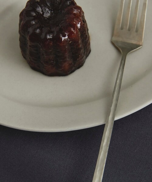 URBAN RESEARCH DOORS（アーバンリサーチドアーズ）の「石松信彦　20th 古白釉 オーバル皿 S（食器・メンズ・古白・S）」の6枚目の写真