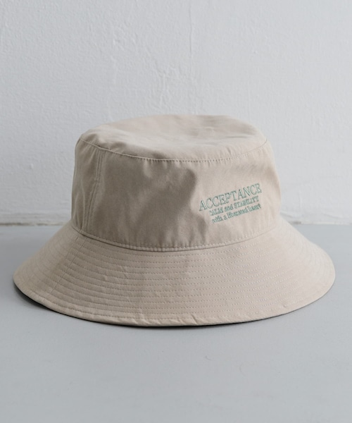 SENSE OF PLACE by URBAN RESEARCH（センスオブプレイスバイアーバンリサーチ）の「ピーチキモウロゴシシュウバケットハット（ハット・メンズ・BLACK/L.BROWN/BLUE・one）」の2枚目の写真