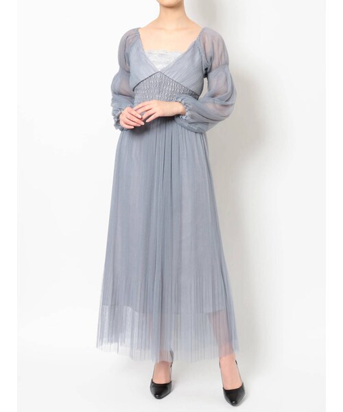 MERCURYDUO（マーキュリーデュオ）の「ギャザードレープシャーリングドレス（ドレス・レディース・ベージュ/ブルー/ダークブラウン・S/M）」の2枚目の写真