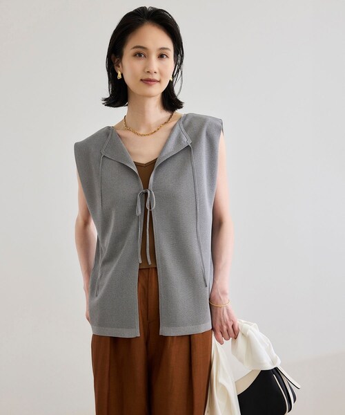 ROPE'(ロペ)の「シャイニー2WAYリボンブラウス/洗える(シャツ/ブラウス・レディース・ブラック/ネイビー/シルバー・F)」の5枚目の写真