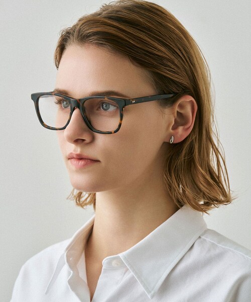 SENSE OF PLACE by URBAN RESEARCH(センスオブプレイスバイアーバンリサーチ)の「NUEF nuef0155(メガネ・レディース・BLACK/GRAY/BROWN・One)」の4枚目の写真