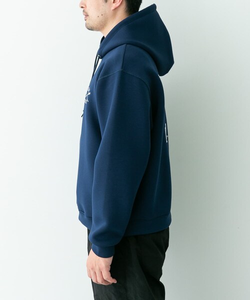 URBAN RESEARCH Sonny Label（アーバンリサーチサニーレーベル）の「カレッジプリントダンボールパーカー（パーカー・メンズ・アイスグレー/チャコール/ネイビー・M/L）」の12枚目の写真
