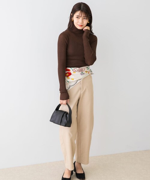 URBAN RESEARCH ROSSO（アーバンリサーチロッソ）の「F by ROSSO　ウォッシャブルシアーリブタートルニット（ニット/セーター・レディース・L/GRAY/RED/BLACK/BROWN・Free）」の21枚目の写真