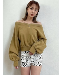 GYDA | GYDA embroidery ピグメントオフショル スウェットトップス(スウェット)