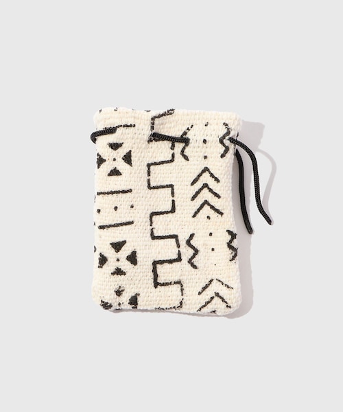 ADAM ET ROPE'（アダムエロペ）の「【Adawat'n Tuareg/アダワット トゥアレグ】Ismawm（バングル/リストバンド・メンズ・シルバー・M/S）」の7枚目の写真