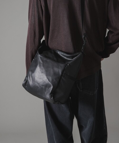 URBAN RESEARCH（アーバンリサーチ）の「『別注』BAICYCLON by bagjack×URBAN RESEARCH　SHOULDER BAG SMALL（ショルダーバッグ・メンズ・BLACK・Free）」の6枚目の写真