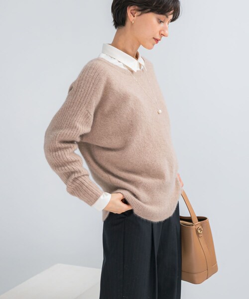URBAN RESEARCH ROSSO（アーバンリサーチロッソ）の「エアリーニット2WAYネックプルオーバー（ニット/セーター・レディース・GRAY/BEIGE・Free）」の22枚目の写真