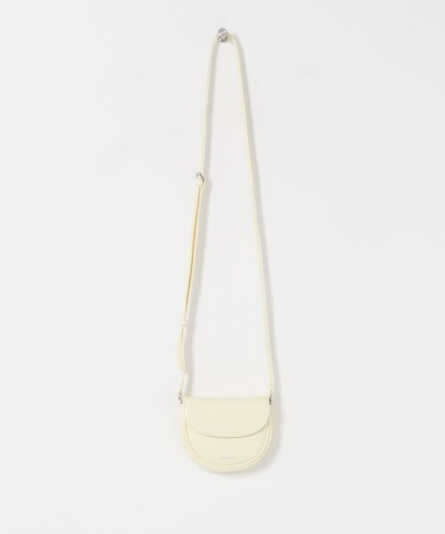 KBF（ケイビーエフ）の「STAND OIL　MINO BAG（ショルダーバッグ・レディース・BUTTER/RED/BLACK・One）」の5枚目の写真