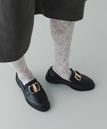 ビッグバックルローファー