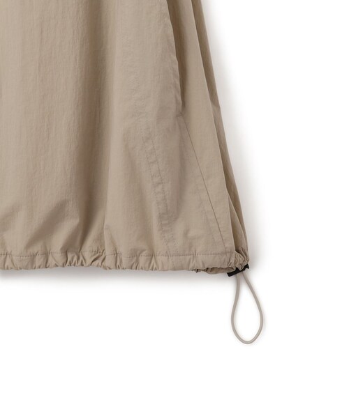 ADAM ET ROPE'（アダムエロペ）の「【撥水】ショルダータックシアーブルゾン（ブルゾン・レディース・ブラック/ベージュ系・F）」の10枚目の写真