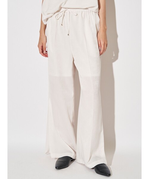 ELENDEEK（エレンディーク）の「SATIN RELAX PT（その他パンツ・レディース・オフホワイト/ブラック/キャメル・F）」の5枚目の写真