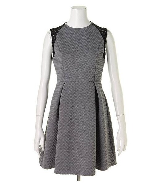 THE DAYZ TOKYO（ザデイズトーキョー）の「ＤＳＱＵＡＲＥＤ２／ｒａｓｐｕｔｉｎ　ｌｏｎｇ　ｓｌｅｅｖｅ　ｔ（ワンピース・レディース・グレー/ブラック/ラグーン・36/38/XXS）」の5枚目の写真