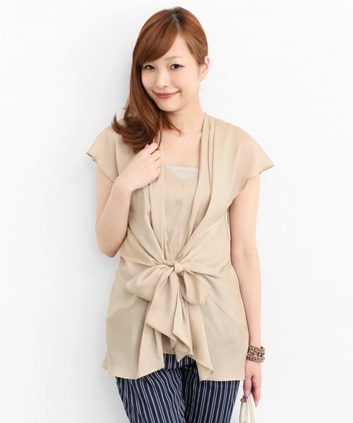 URBAN RESEARCH ROSSO（アーバンリサーチロッソ）の「前リボンブラウス（シャツ/ブラウス・レディース・LIGHT GRAY/BEIGE/NAVY・FREE）」の5枚目の写真