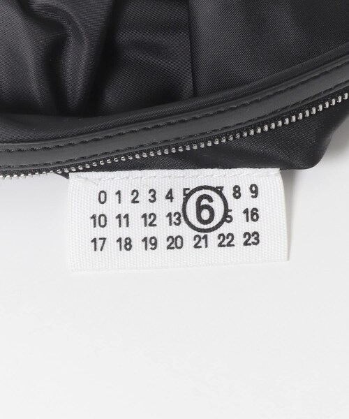 URBAN RESEARCH（アーバンリサーチ）の「MM6　P9062 SHOULDER BAG（ショルダーバッグ・レディース・T8013BLACK・-）」の8枚目の写真