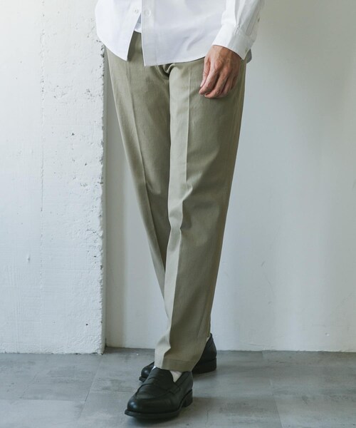 チノテーパードトラウザー