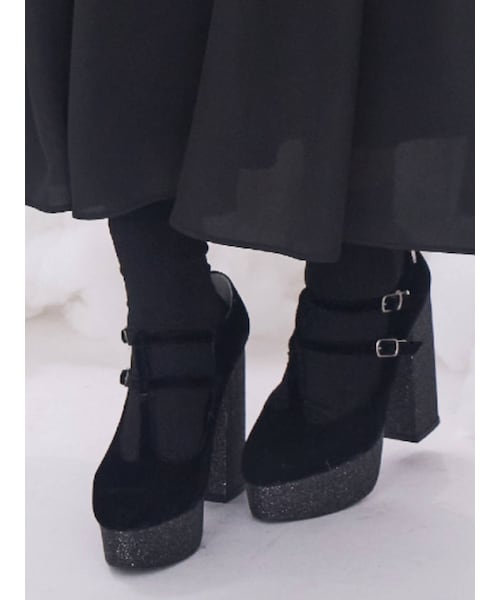 ダブルストラップパンプス