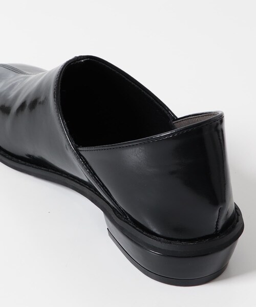 KBF（ケイビーエフ）の「センターステッチスクエアトゥスライドシューズ（その他シューズ・レディース・BLACK/CHARCOAL・36/37/38）」の11枚目の写真